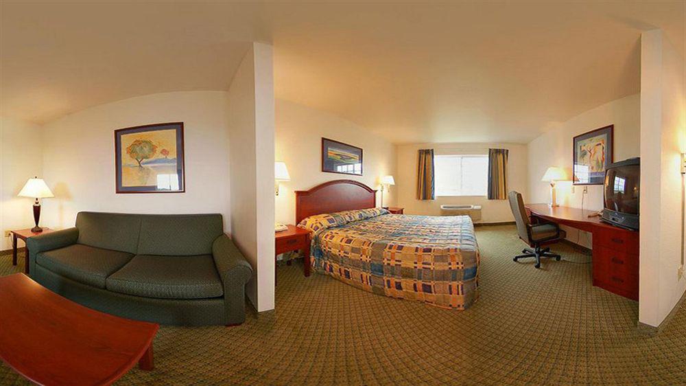 Crossings By Grandstay Inn & Suites Becker ภายนอก รูปภาพ
