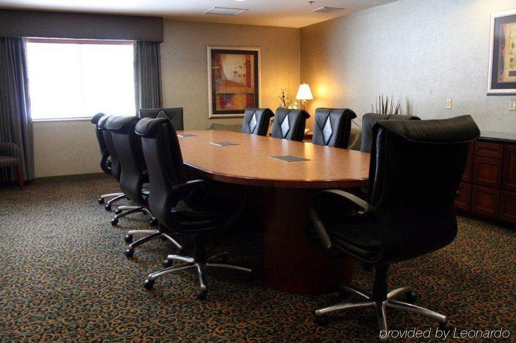 Crossings By Grandstay Inn & Suites Becker ธุรกิจ รูปภาพ