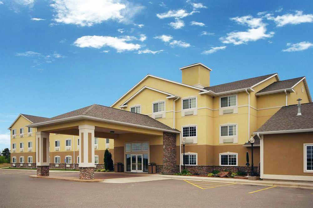 Crossings By Grandstay Inn & Suites Becker ภายนอก รูปภาพ